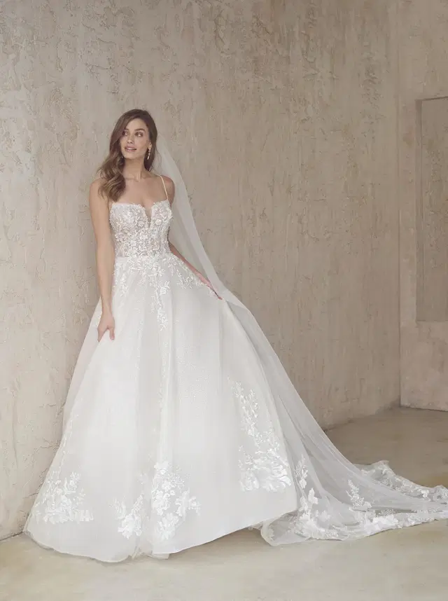 Casey by Maggie Sottero: A-Line silhouette, scoop neckline, sleeveless, lace