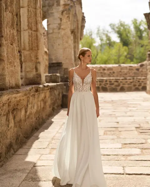 Palna wedding dress by Adriana Alier, A-line, crepe