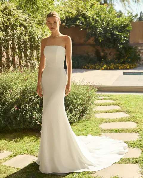 Megan wedding dress by Alma Novia, mermaid, crepe