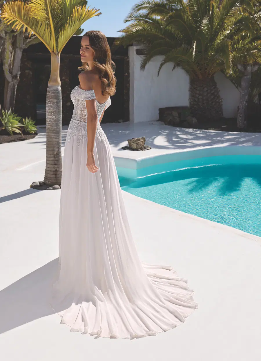 Evonne by Enzoani - view 4 of 5