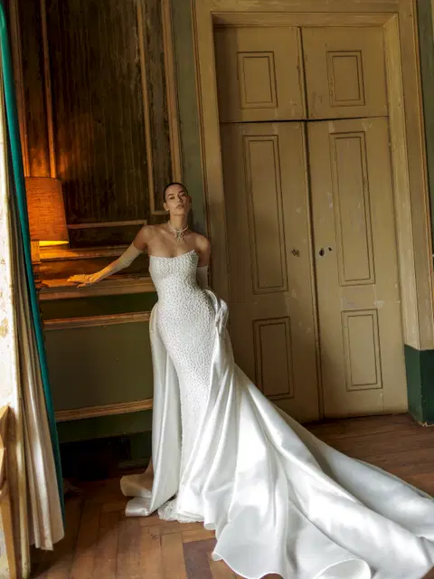 Artemis wedding dress by Wona Concept, mermaid, lace