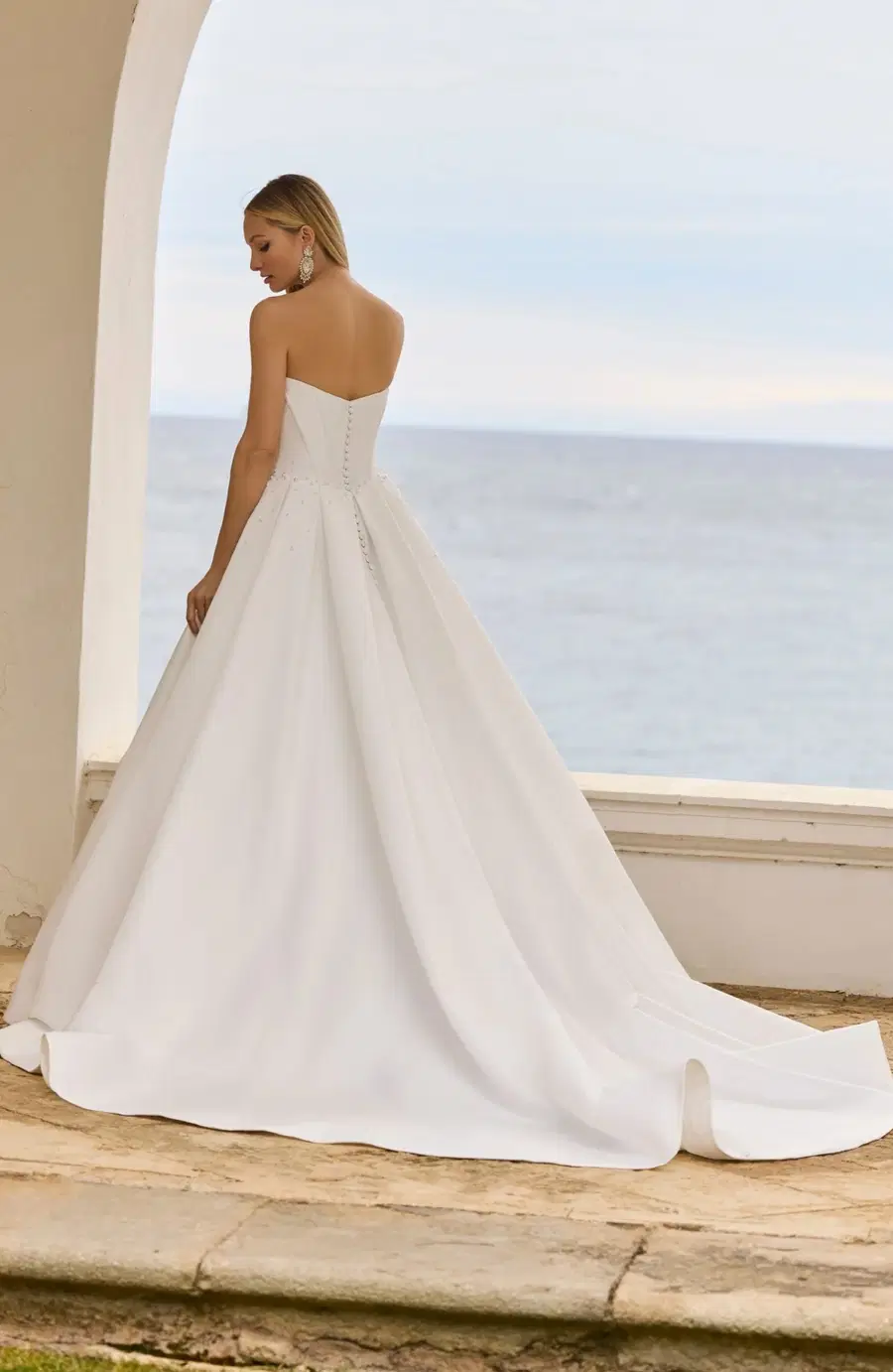 Hania by Veni Infantino - view 3 of 3