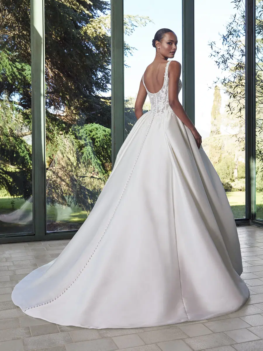 SWAN by Pronovias - view 2 of 3