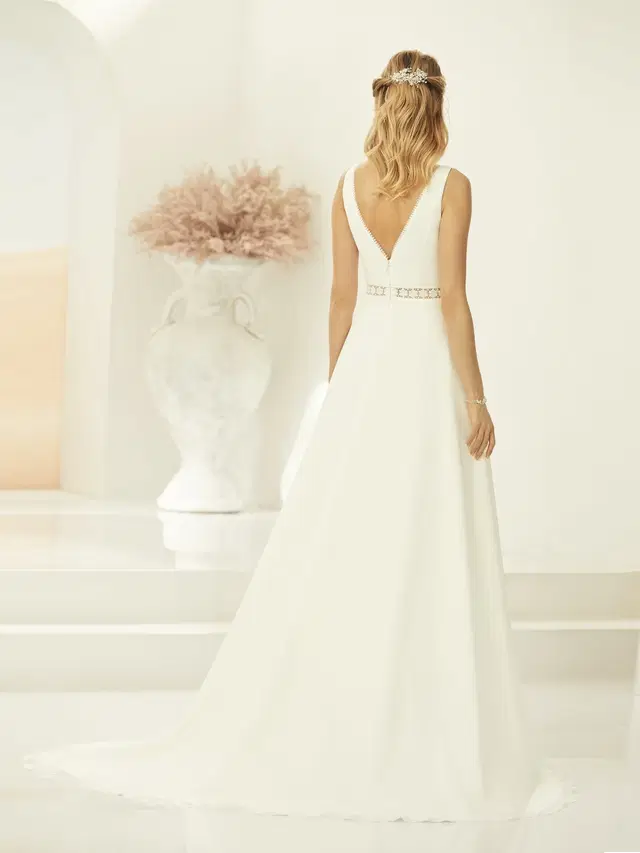 AZARIA by Bianco Evento - view 2 of 3