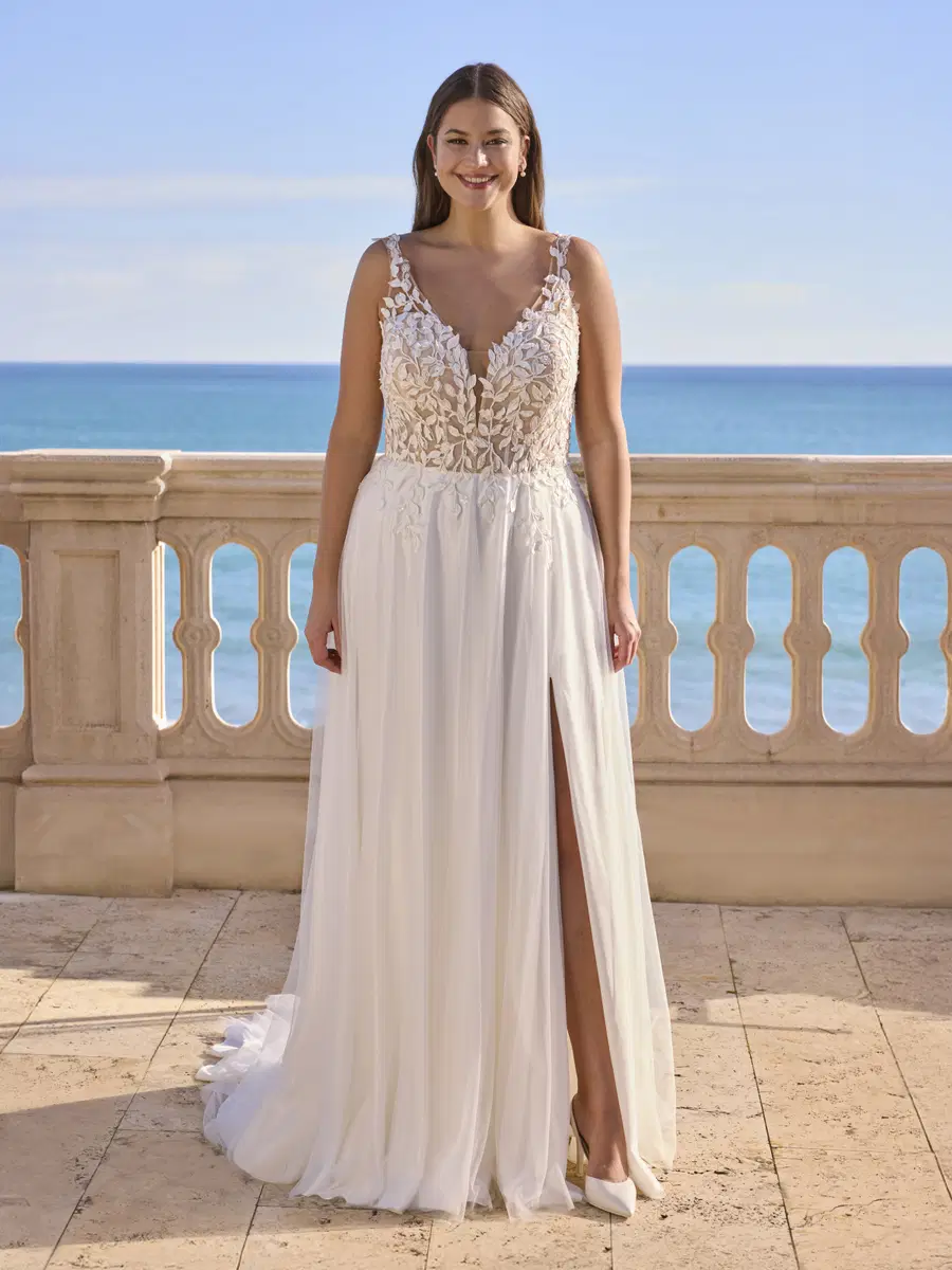 AYANNI by Ladybird: A-Line silhouette, V-neck neckline, sleeveless