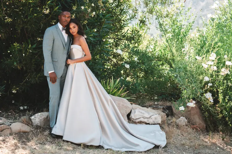 R3715 by Allure Romance - view 10 of 10