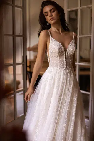 E-5435 by Elizabeth Passion - view 2 of 5