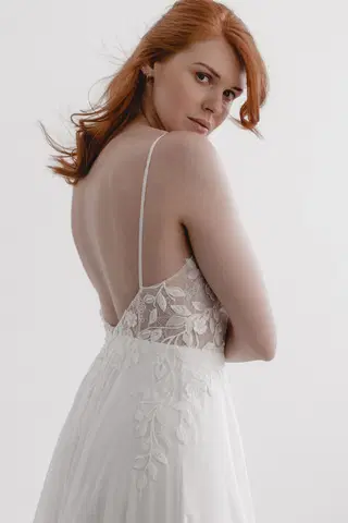 ELISA by Esther Hofmann - view 5 of 6
