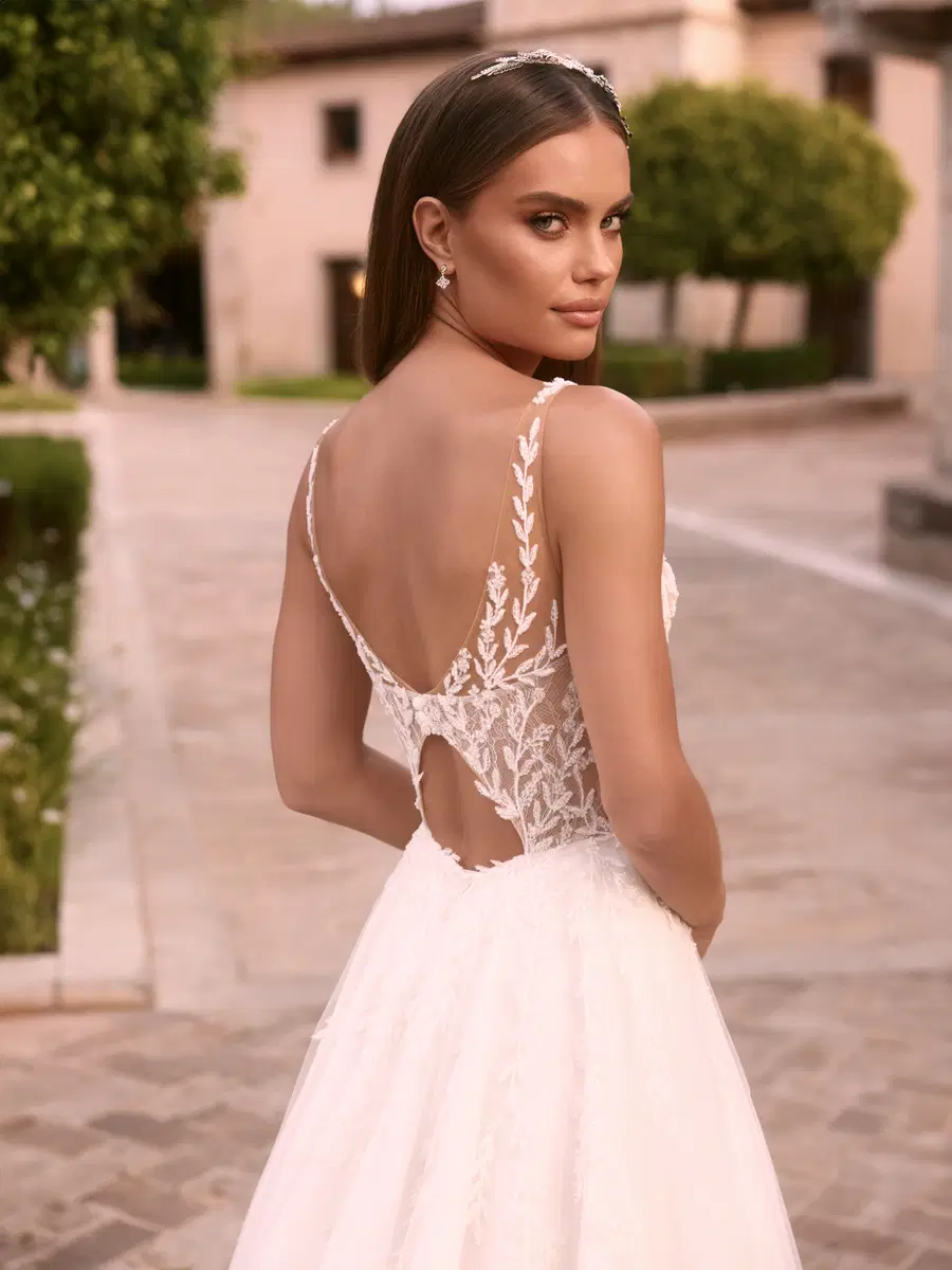 Lerodea by Bianco Evento - view 4 of 4