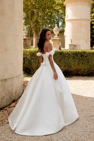 44570 by Sincerity Bridal - view 2 of 9