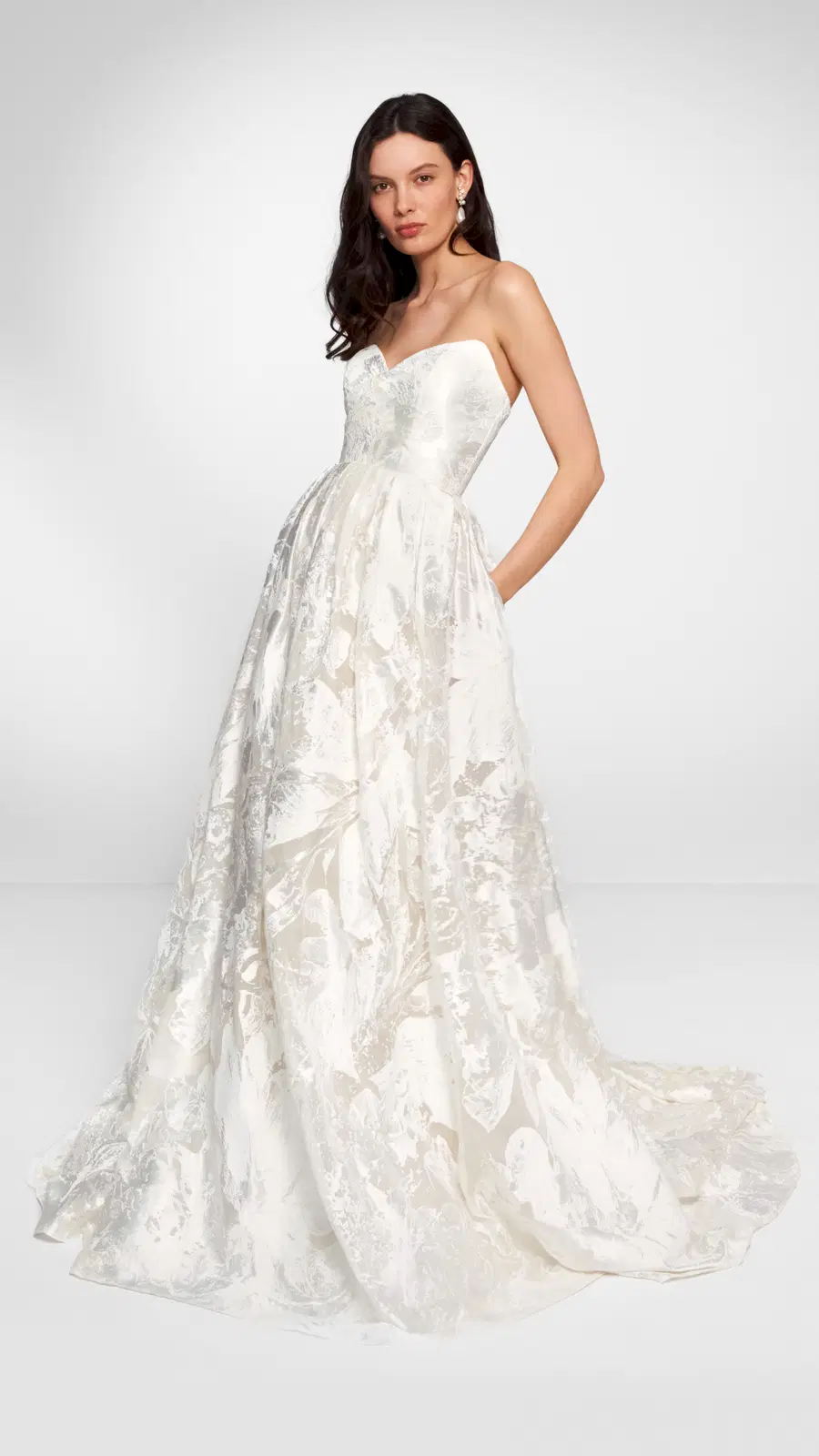 Bogna by Anna Kara: Ball Gown silhouette, sweetheart neckline, separate sleeves, jacquard