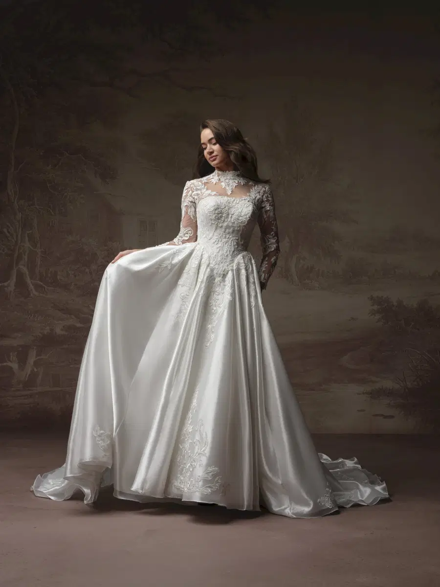 DAHLIA by Maggie Sottero: A-Line silhouette, organza