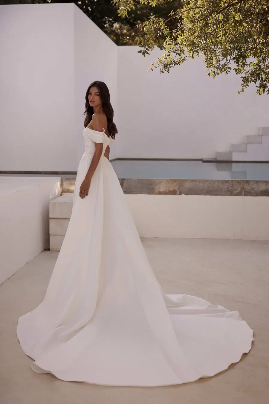 Camelia by Milla Nova - view 5 of 8