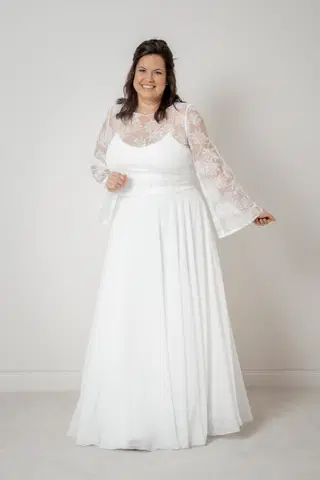 Top Safi Curvy by noni Selected - view 3 of 6