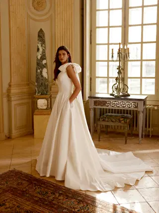 Jacqueline by Justin Alexander - view 2 of 10