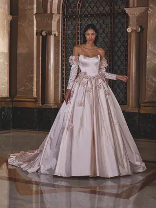 DP552 by Demetrios - view 3 of 8