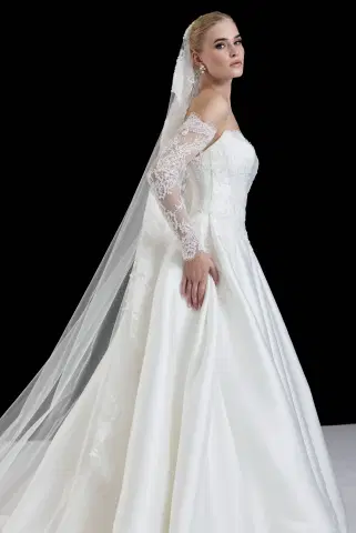 Cordelia by Josephine Scott - view 5 of 9
