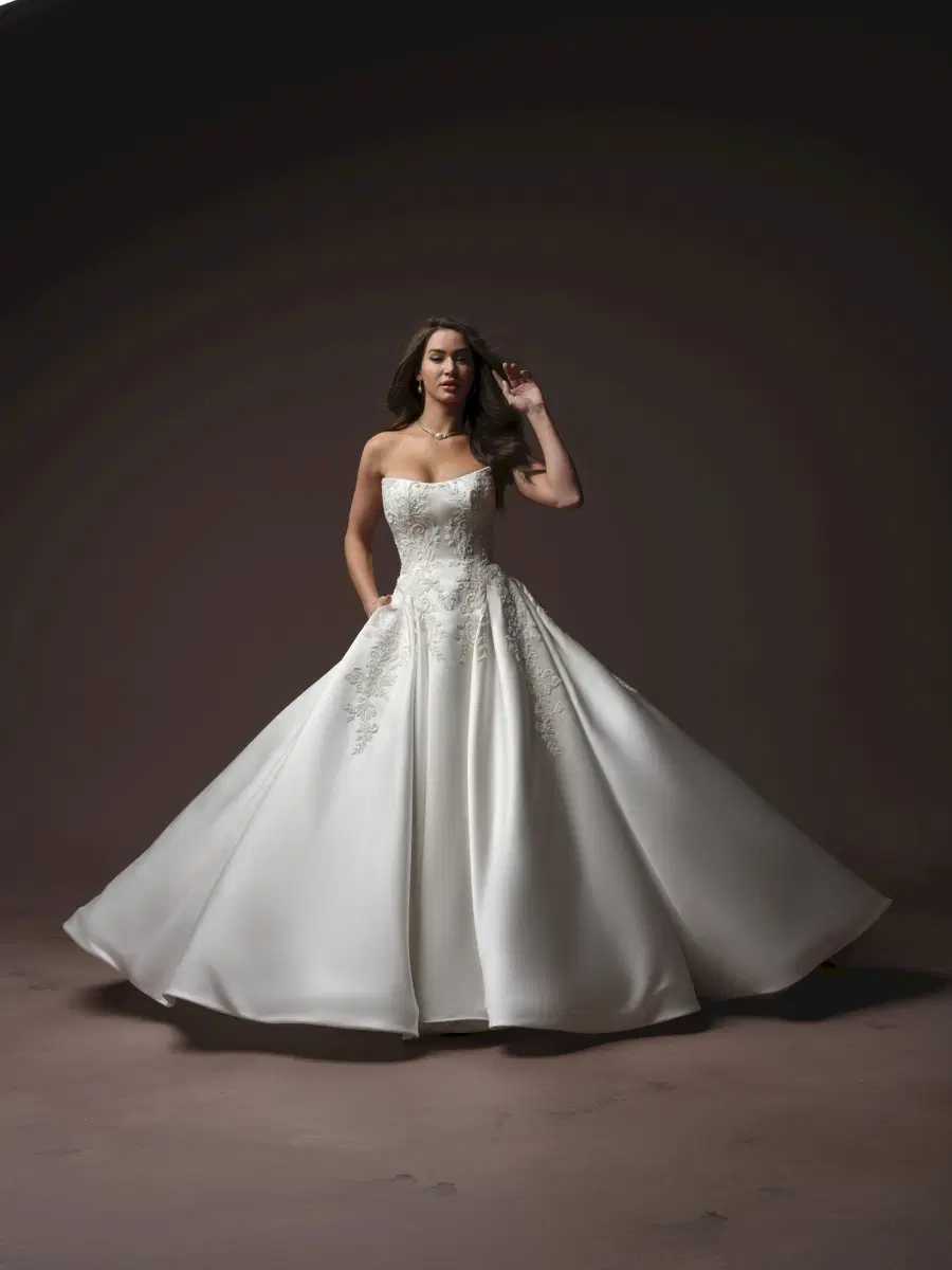 LANDIS by Maggie Sottero: A-Line silhouette, scoop neckline, detachable sleeves, lace