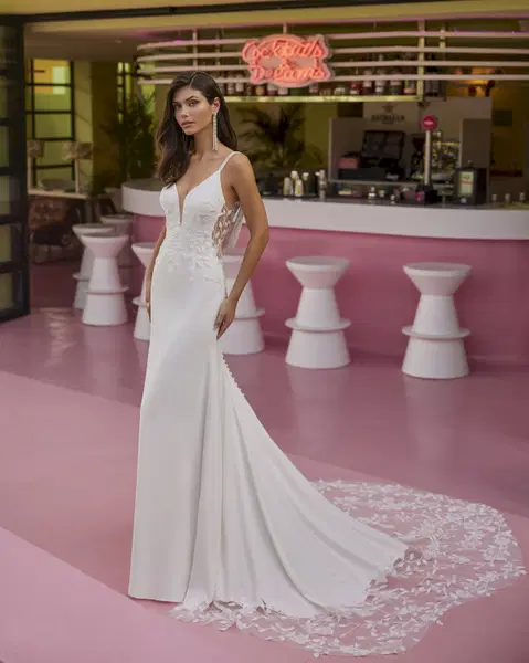 Janiah wedding dress by Luna Novias, mermaid, crepe