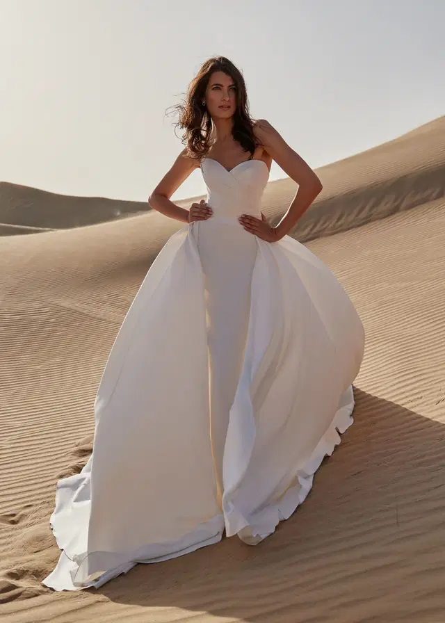 CALLA LILY by Dando London: Ball Gown silhouette, sweetheart neckline, sleeveless, mikado