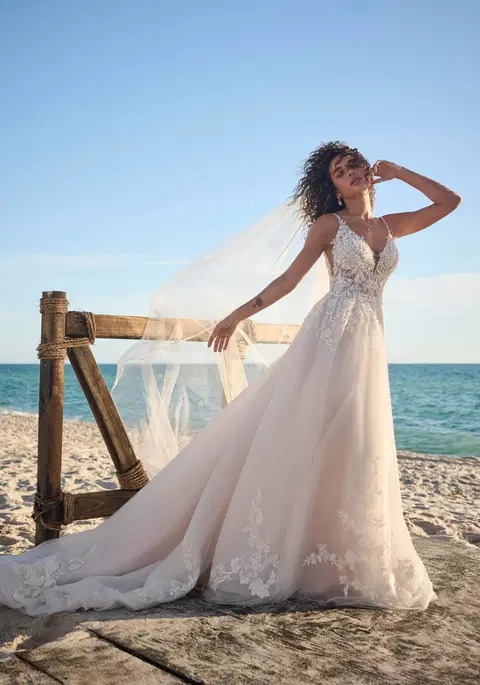Lizzy wedding dress by Rebecca Ingram, A-line, lace