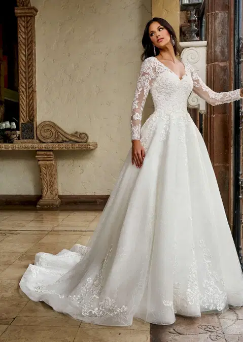 Style RB4206 wedding dress by Rachel Allan, A-line, lace