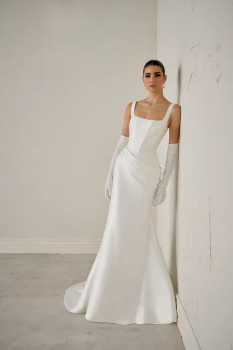 Evoque wedding dress by Justin Alexander Signature, fit & flare, mikado
