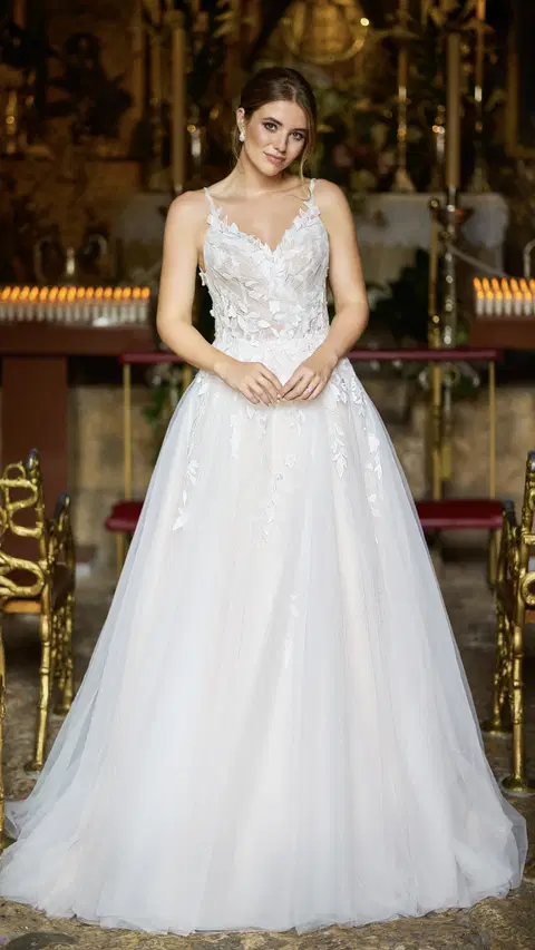 Style TC26217 wedding dress by Très Chic, A-line, tulle