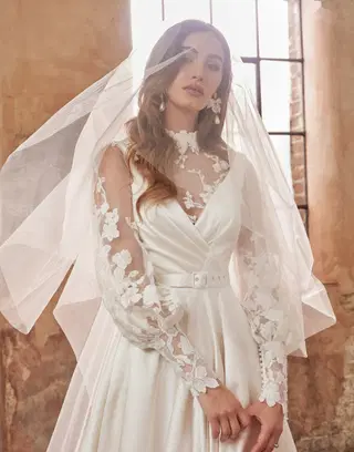 Eloise by Josephine Scott - view 4 of 11