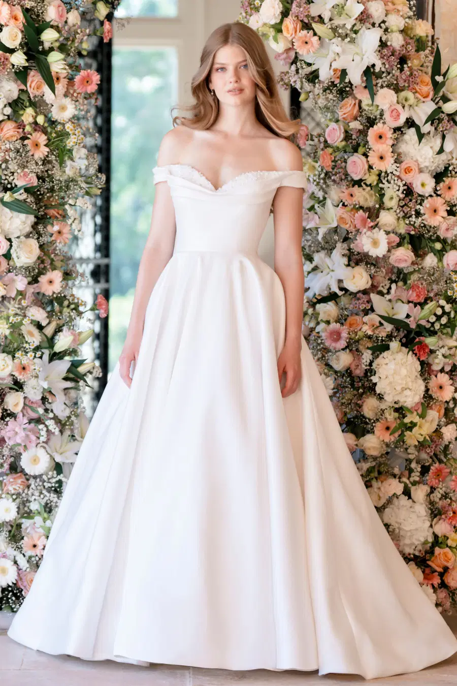 R3800 by Allure Romance - view 2 of 6