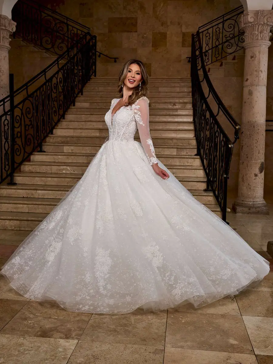 RB6172 by Rachel Allan: Ball Gown silhouette, deep V-neck neckline, long sleeves, tulle