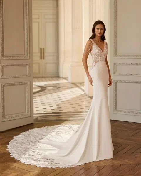 Barea wedding dress by Aire Barcelona, mermaid, crepe