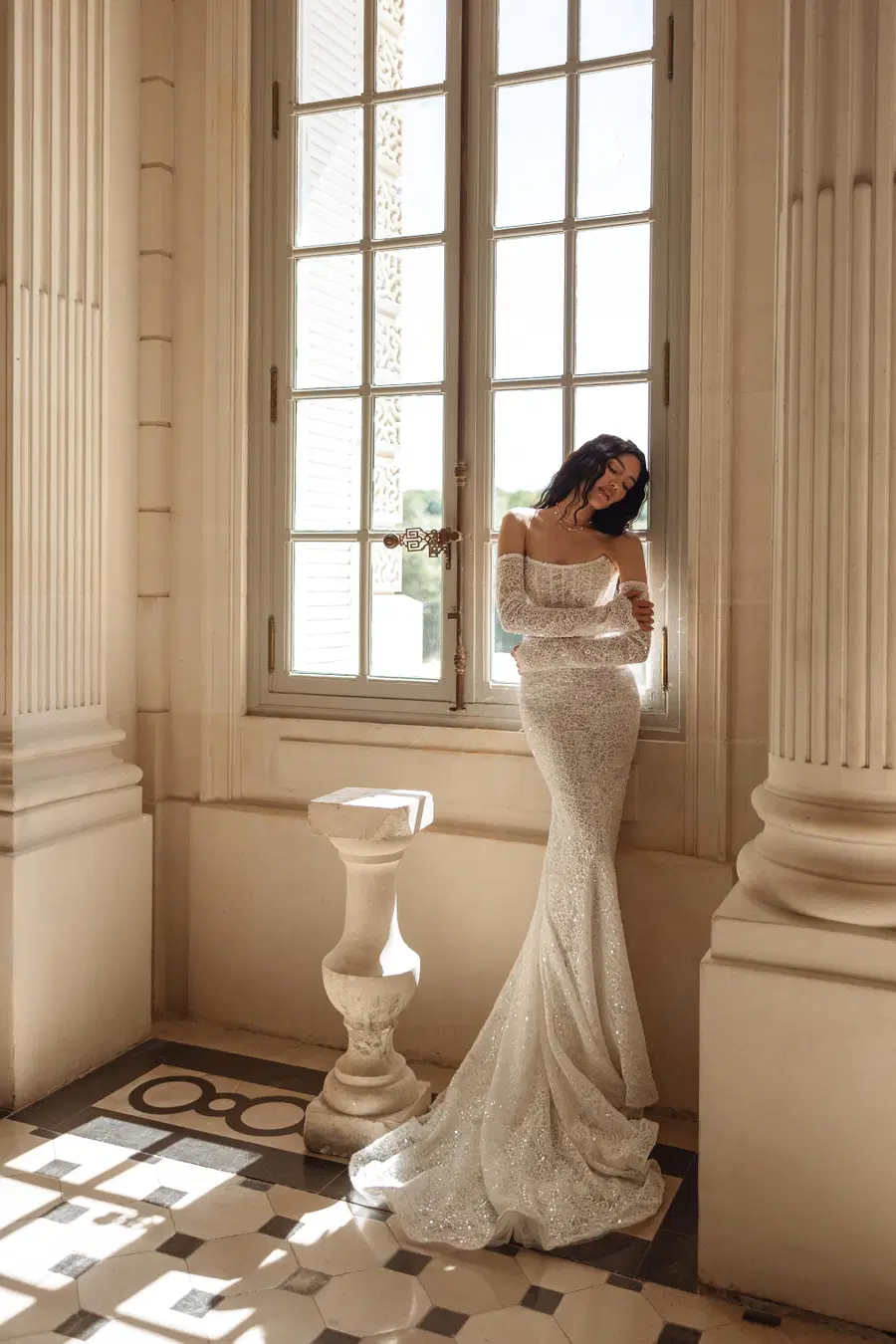 Nefeli by Ella Novia: Mermaid silhouette, straight neckline, long sleeves, lace
