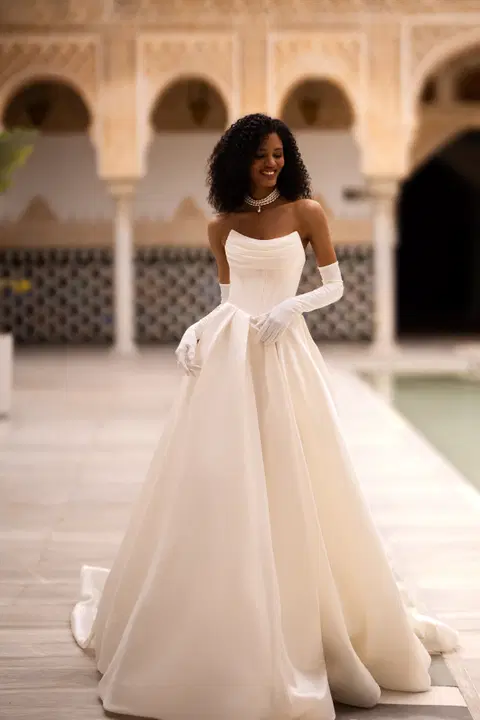Odette wedding dress by Wona Concept, A-line, mikado