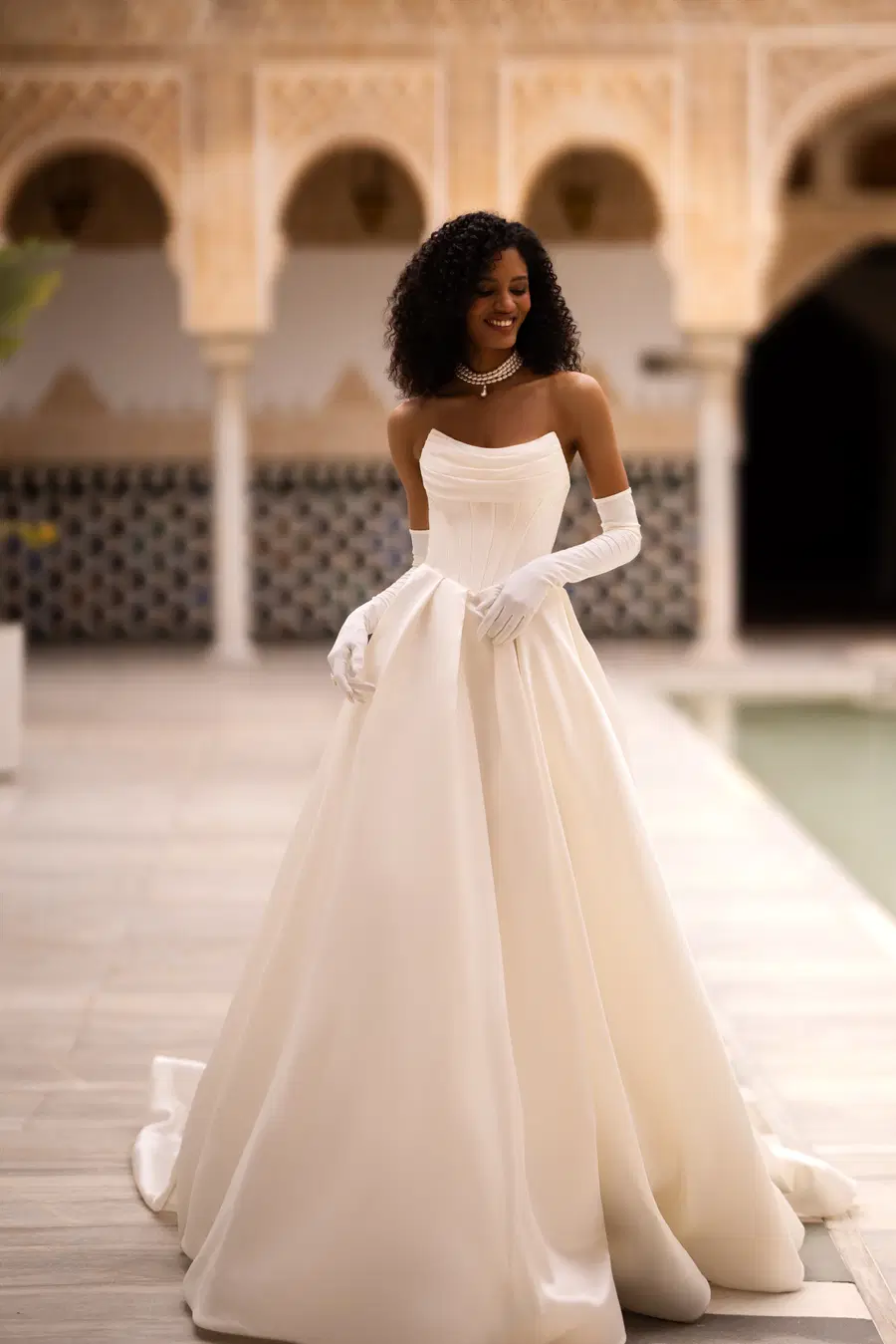 Odette by Wona Concept: A-Line silhouette, sweetheart neckline, long sleeves, mikado