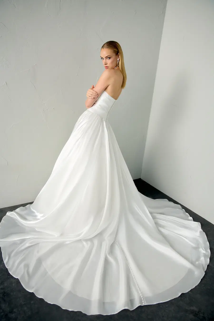 Muse by Justin Alexander Signature - view 7 of 7