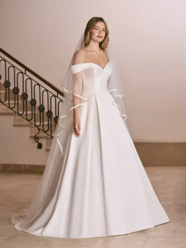 JASSAMINE by Ladybird: Princess silhouette, off-shoulder neckline, sleeveless, satin