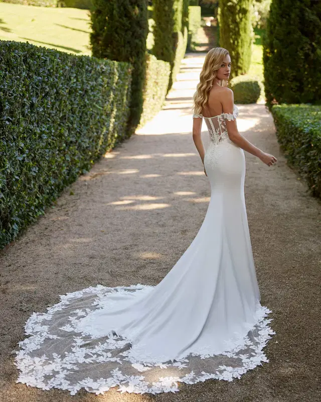 DANAE by Adriana Alier - view 2 of 3