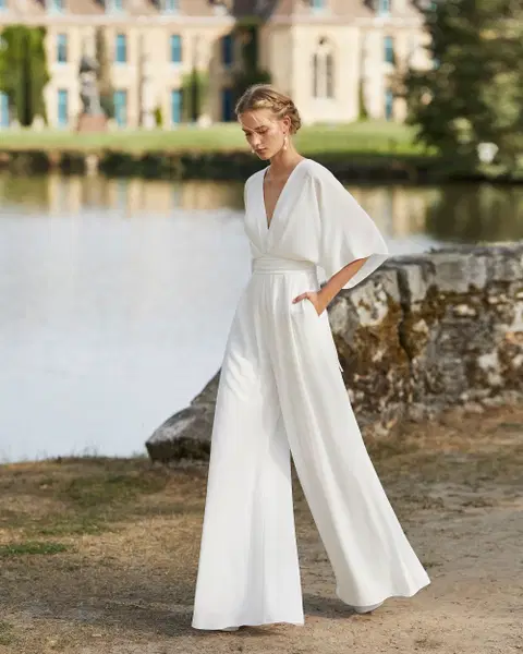 Waddox Brautkleid von Alma Novia, Gerade, Crepe