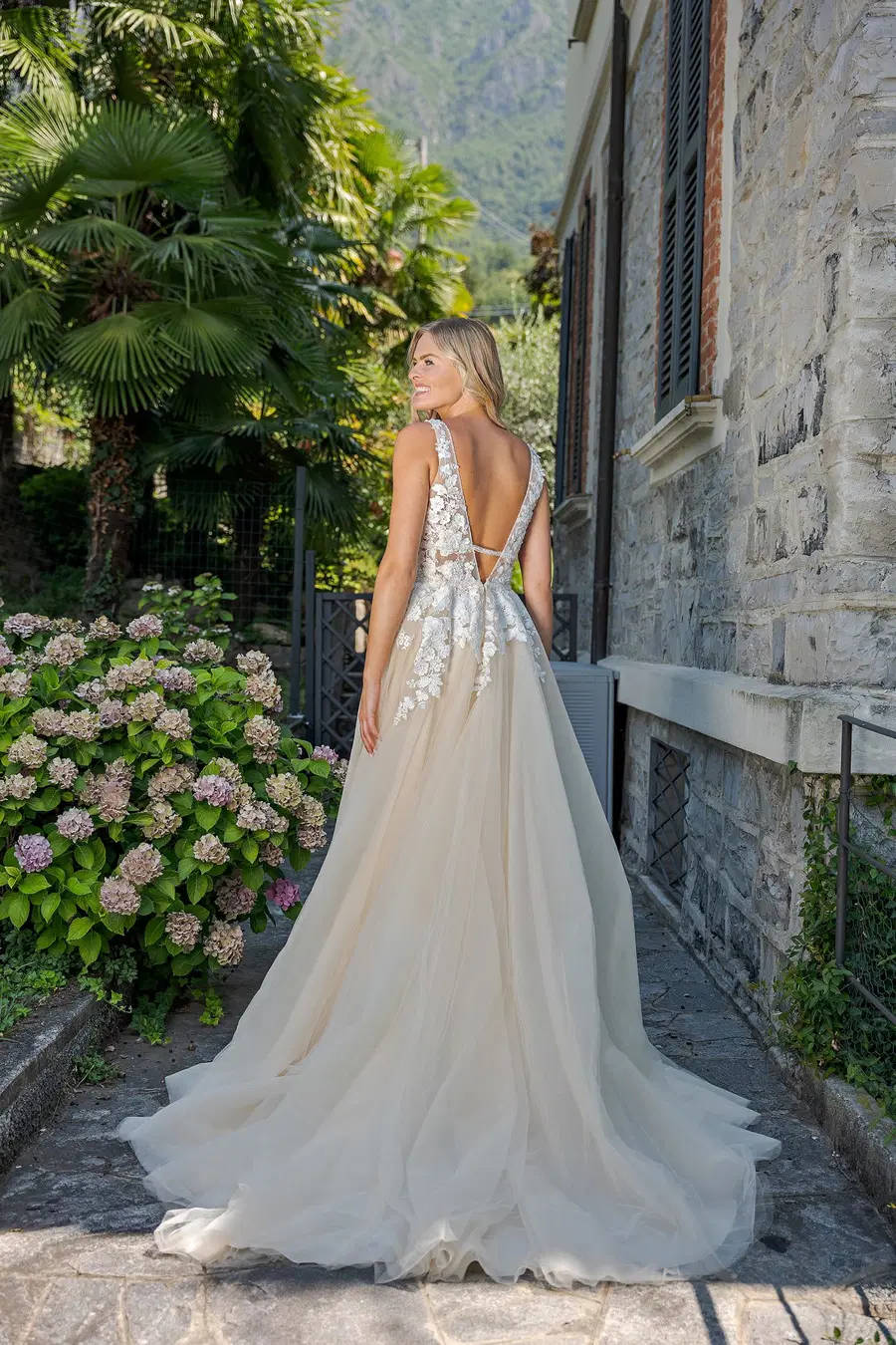 VN21 ivory/rumpink by Vera Nova - view 4 of 4