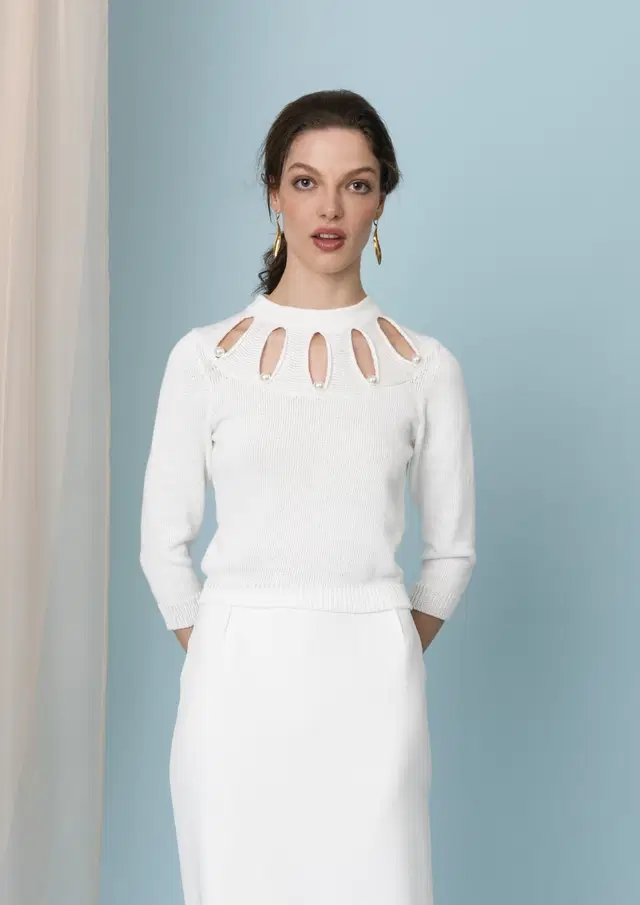 Pearl Pulli + Ama Skirt by Kisui: Straight silhouette, high / halter neckline, three-quarter sleeves, jersey