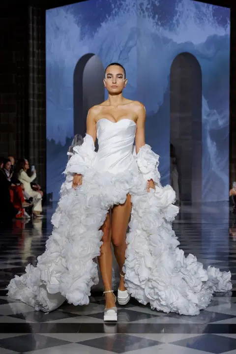 Aquaria wedding dress by Milla Nova, princess, satin