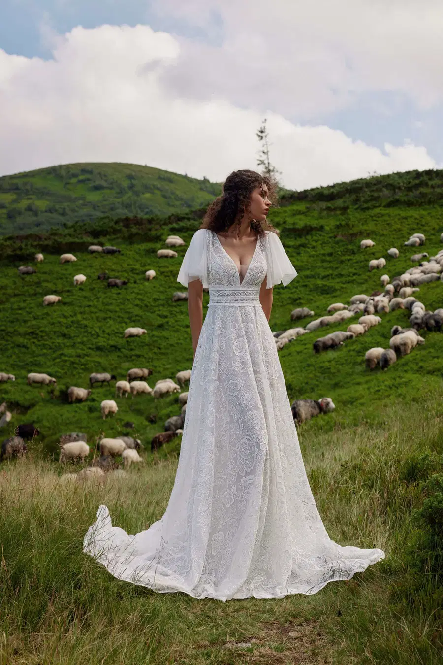 Bernadette by Ariamo Boho: A-Line silhouette, deep V-neck neckline, short sleeves, lace