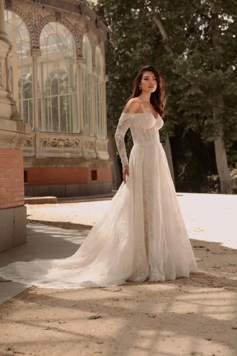 Style TO-2218T wedding dress by Agnes, ball gown, lace