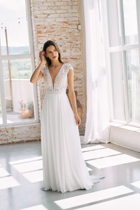 Style E-5044T wedding dress by Elizabeth Passion, A-line, chiffon