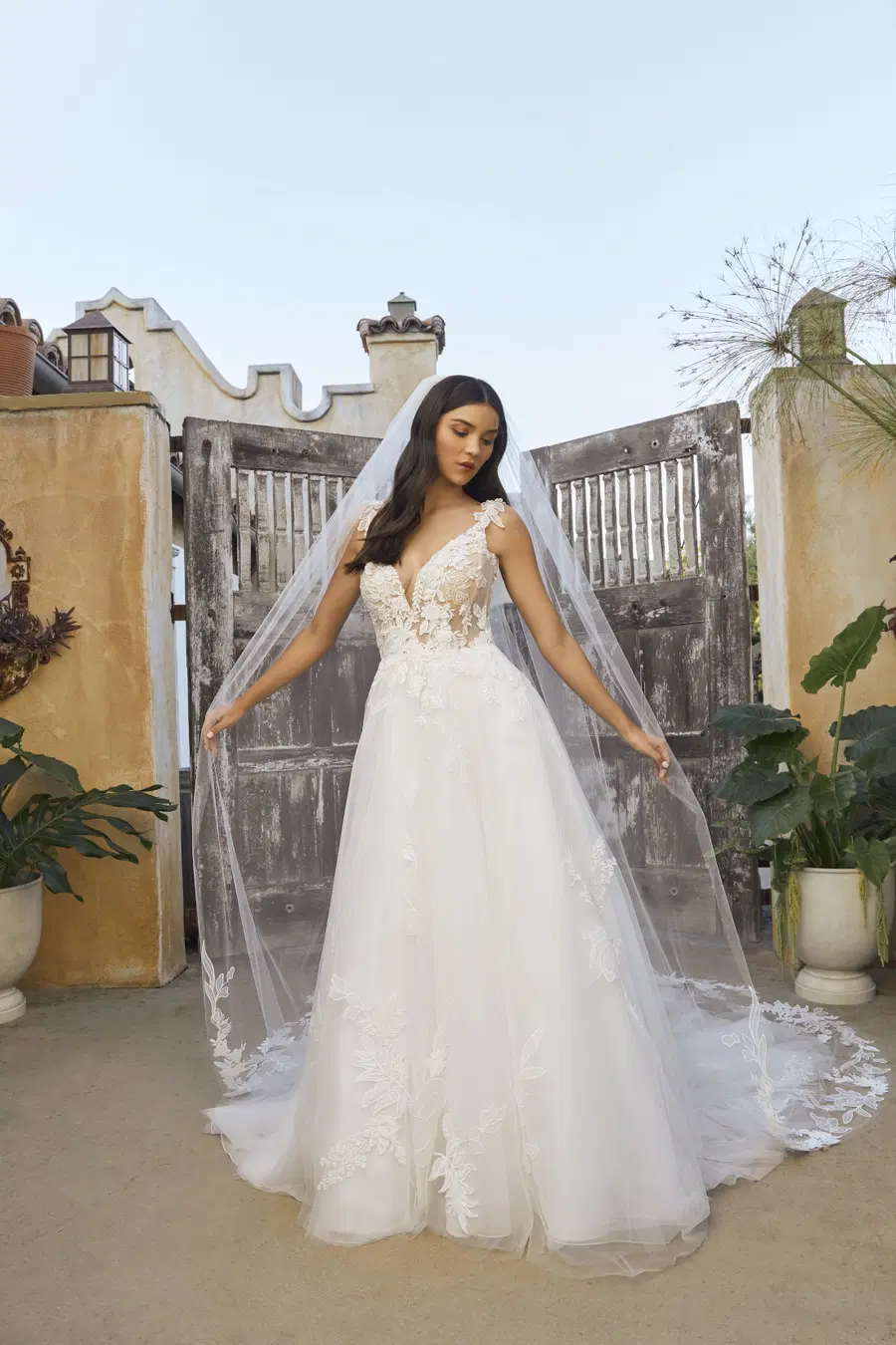 Farrah by Beloved by Casablanca - view 2 of 6