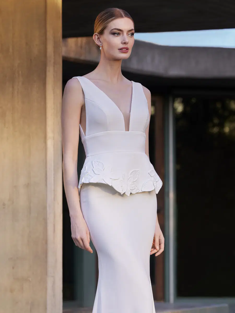MEZERON by Pronovias - view 3 of 3