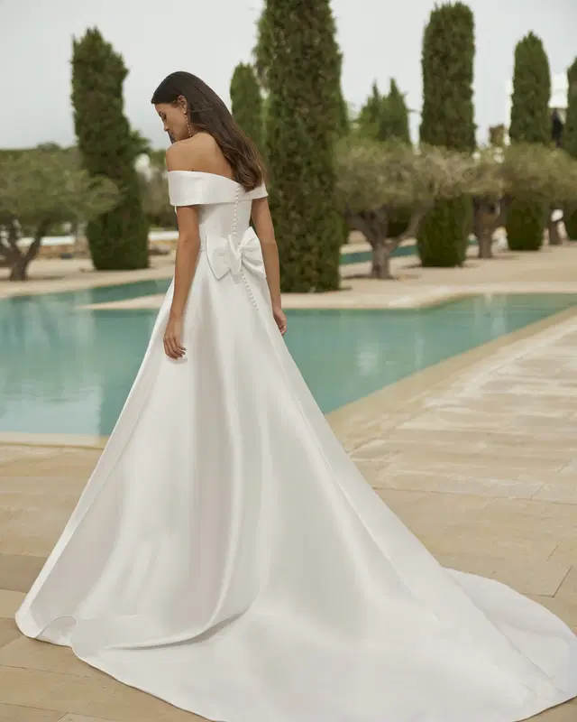 Sulina by Adriana Alier - view 3 of 3