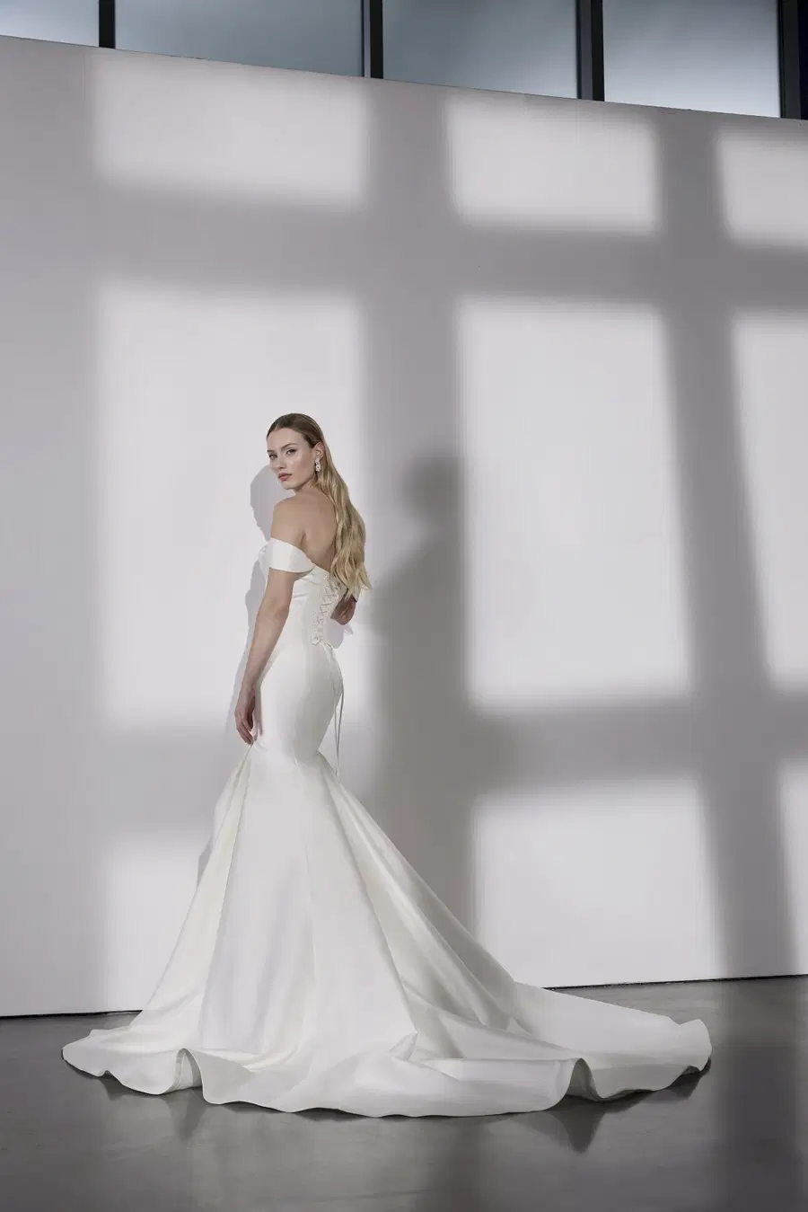Windsor by Avenue by Josephine Scott - view 7 of 7