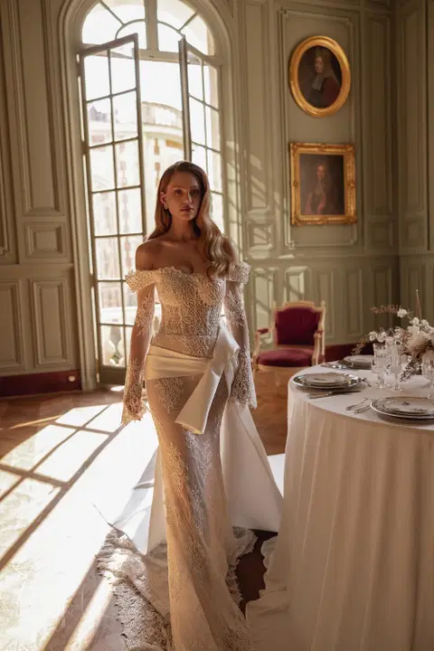 Neema wedding dress by Maks Mariano, mermaid, satin